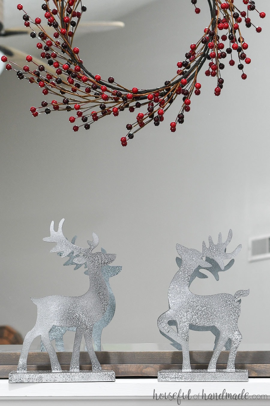 7 Days of Paper Christmas Decor: Christmas Reindeer Figurines ...