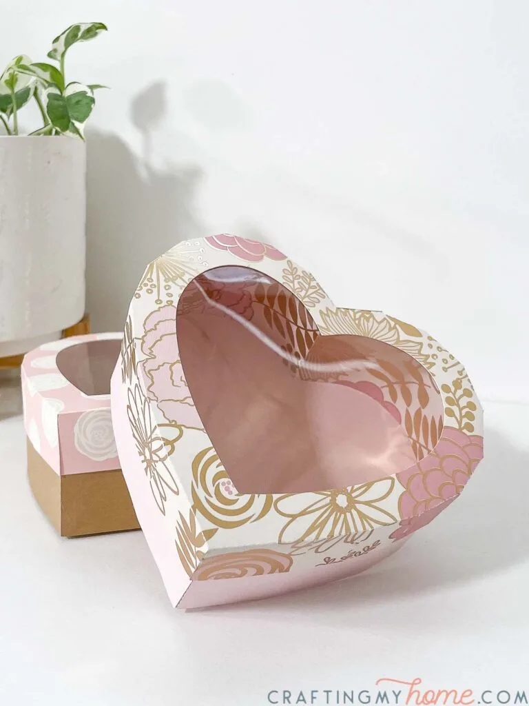 Two heart boxes made from paper to use for chocolates or gifts. 