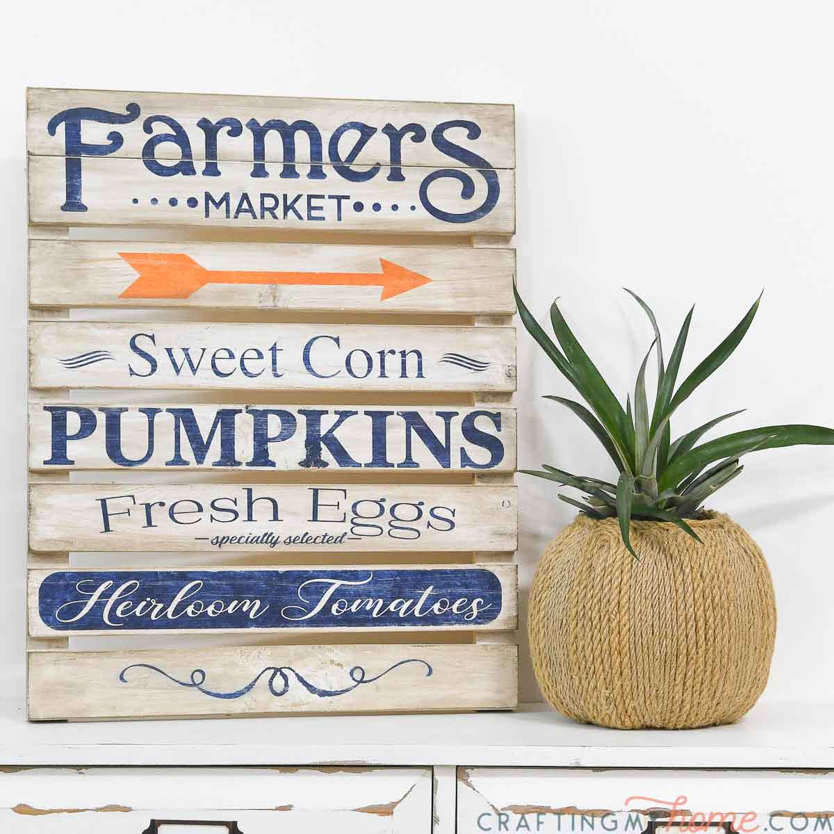 Easy Pumpkin Planter for Fall